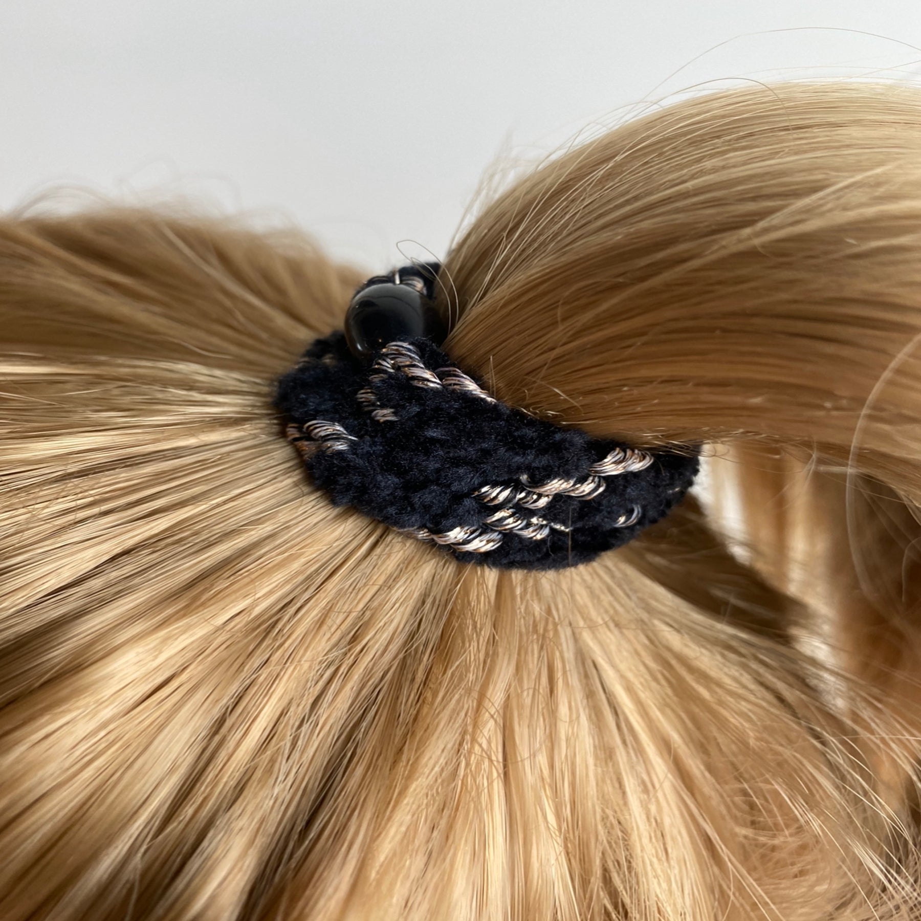 Kknekki Velvet Stripe Black